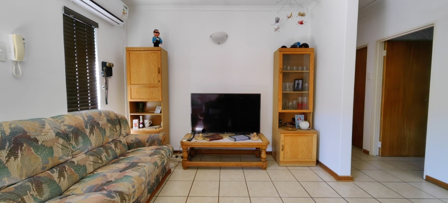 2 Bedroom Property for Sale in Riviera Northern Cape